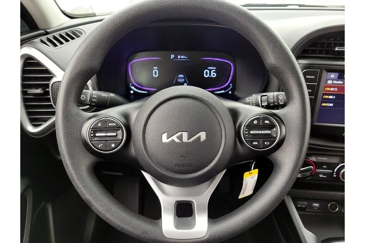 $17998 : Kia Soul 2025 LX 4dr Crossov image 10