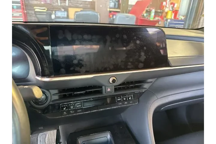 $34945 : Toyota Crown 2024 AWD Limite image 10