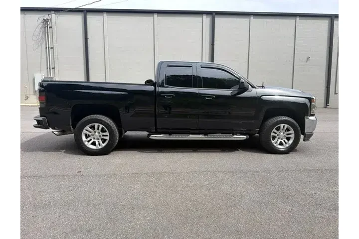 $17990 : Chevrolet Silverado 1500 201 image 8