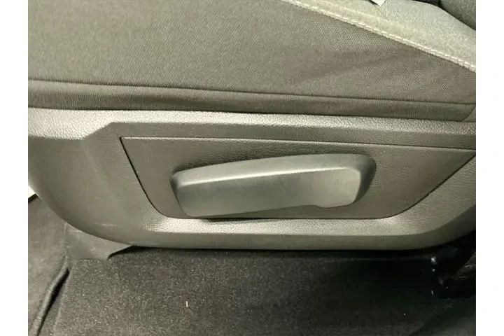 $33747 : Ram 1500 Classic 2023 4x4 Tr image 10