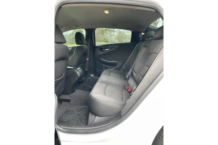 $6999 : 2017 Malibu LS image 6