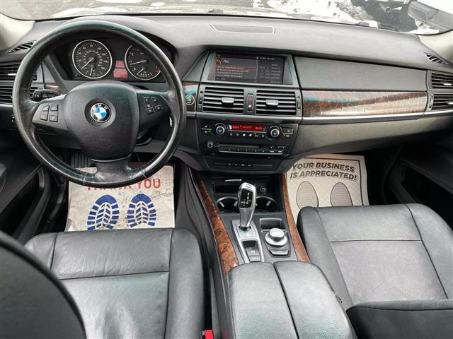 $7400 : 2009 BMW X52009 BMW X5 image 8