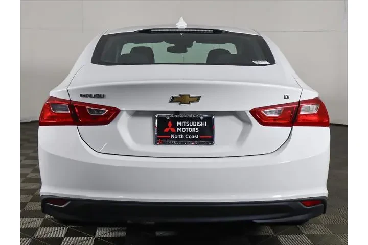 $13993 : Chevrolet Malibu 2023 LT 4dr image 10