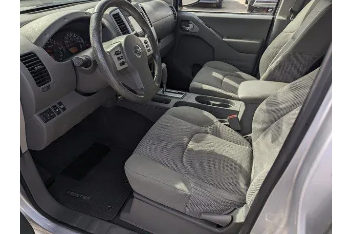 $19999 : Nissan Frontier 2019 4x4 S 4 image 10