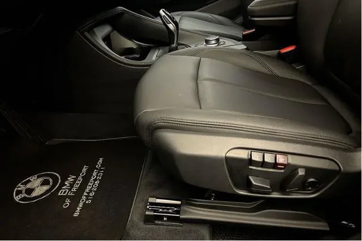 $20943 : BMW X1 2020 AWD xDrive28i 4d image 10