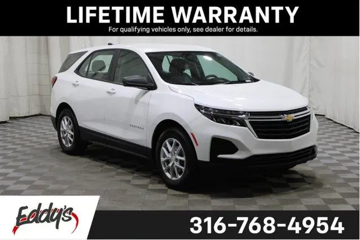 $20988 : Chevrolet Equinox 2024 LS 4d image 1