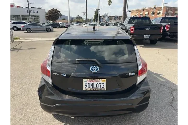 $17988 : Toyota Prius c 2017 Two 4dr image 5