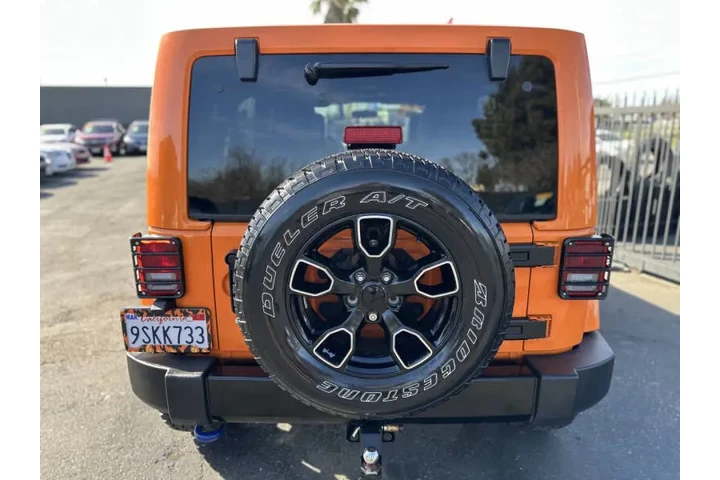 $12995 : 2012 Wrangler Unlimited Sahara image 5