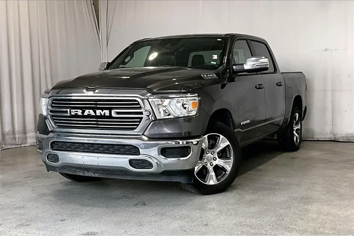 $32991 : Ram 1500 2024 4x2 Laramie 4d image 2