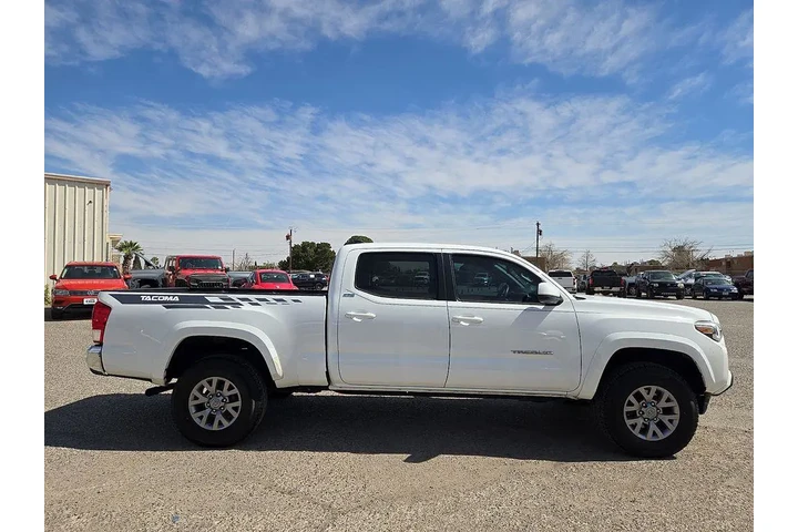 $25725 : Toyota Tacoma 2017 4x2 TRD S image 2
