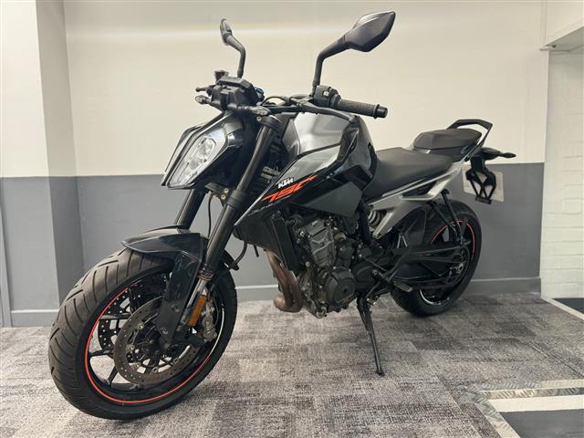 $4895 : Ktm Duke 790 Low Miles image 2