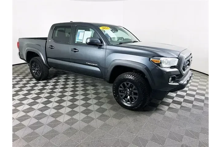 $34900 : Toyota Tacoma 2023 4x4 TRD P image 1