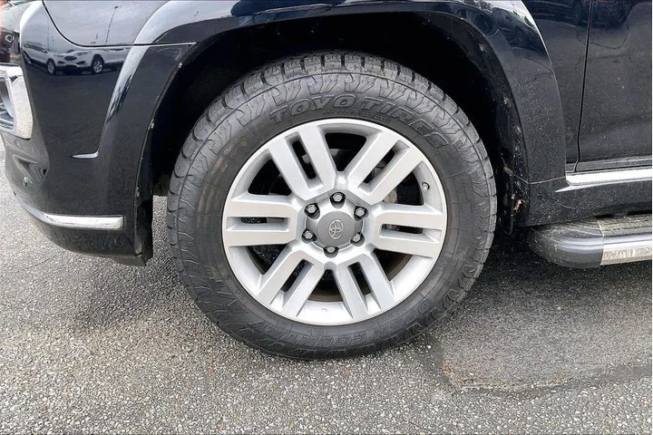 $39991 : Toyota 4Runner 2020 AWD Limi image 4