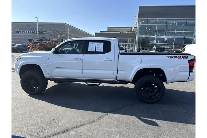 $31283 : Toyota Tacoma 2019 4x4 TRD S image 2