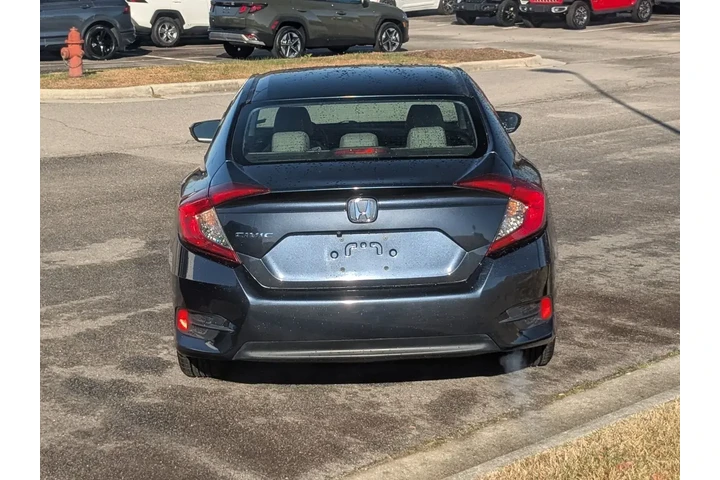 $14599 : Honda Civic 2018 LX 4dr Seda image 4