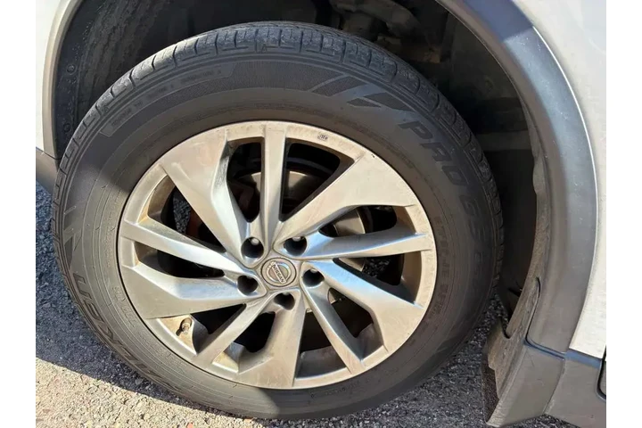 $3577 : 2014 Rogue SL image 10