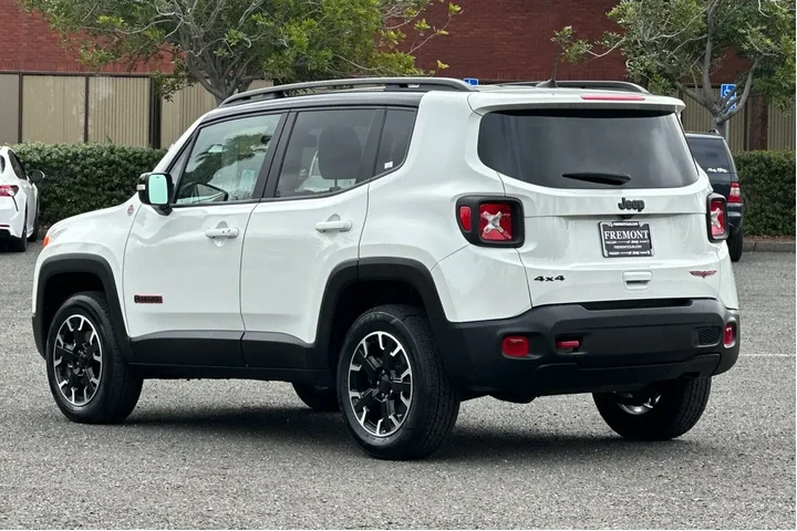 $19788 : Jeep Renegade 2023 4x4 Trail image 5