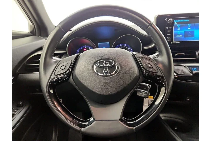 $15998 : Toyota C-HR 2018 XLE 4dr Cro image 10