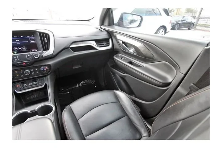 $14991 : GMC Terrain 2019 4x4 SLT 4dr image 6