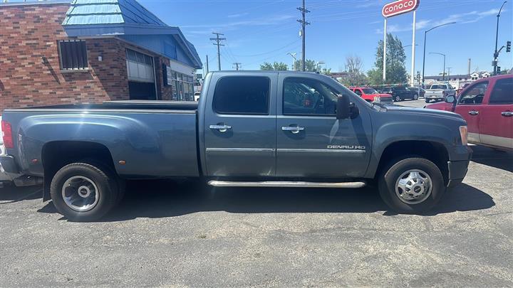 $39995 : 2011 GMC SIERRA 3500 HD CREW image 2