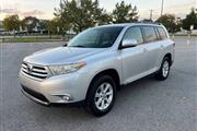 $9900 : 2011 Highlander SE thumbnail