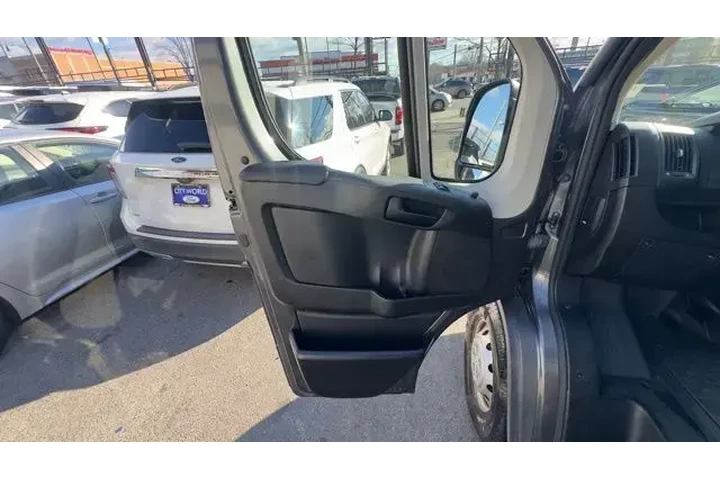 $19488 : Ram ProMaster 2016 1500 136 image 9