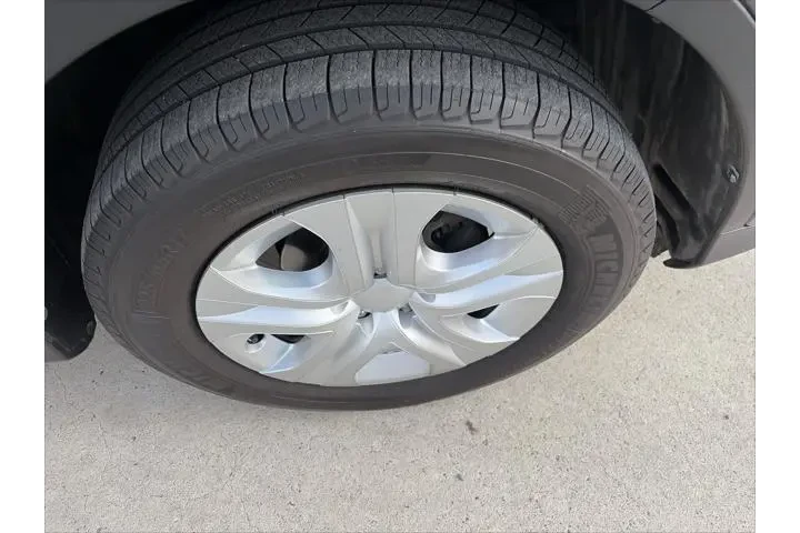 $9999 : Toyota RAV4 2013 LE 4dr SUV image 5