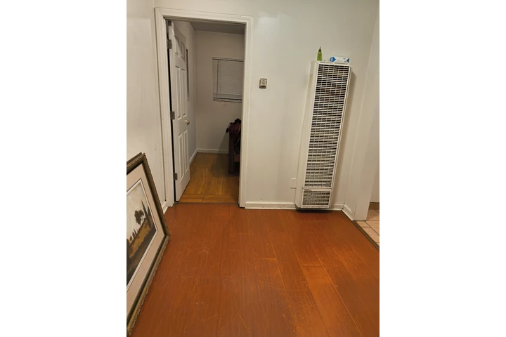 $700 : Rentó cuarto image 3