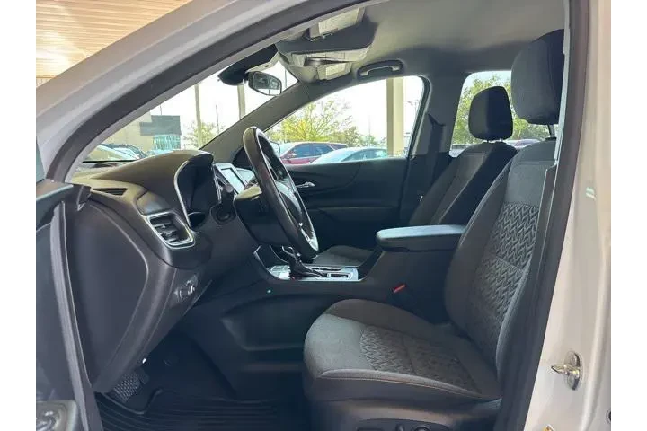 $18998 : Chevrolet Equinox 2022 4x4 L image 4