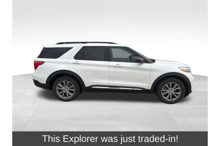 $33987 : Ford Explorer 2023 AWD XLT 4 image 1