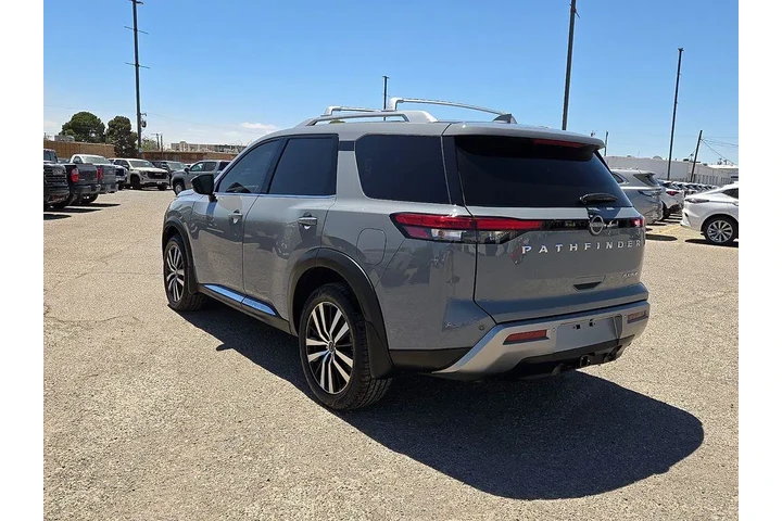 $39395 : Nissan Pathfinder 2024 Plati image 4