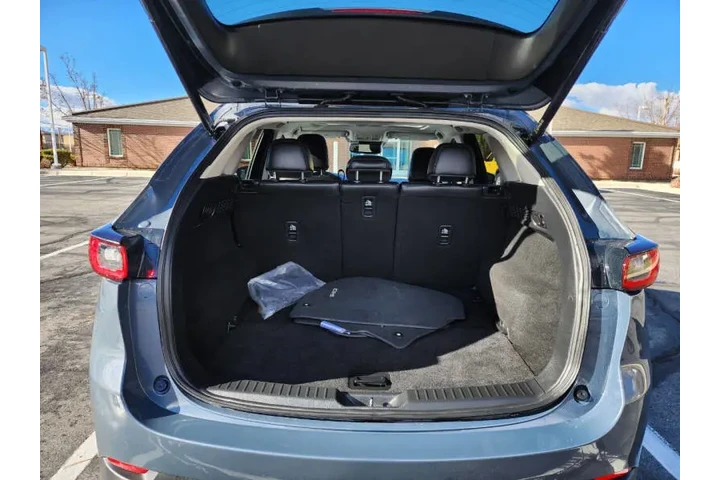 $22500 : 2024 CX-5 2.5 S Carbon Edition image 10