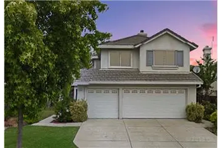 $3500 : Rental property with 4 bedro image 1