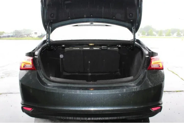 2020 Malibu LT image 8
