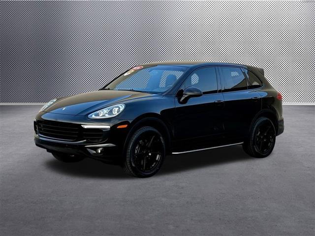 $20987 : 2016 Cayenne Base image 3