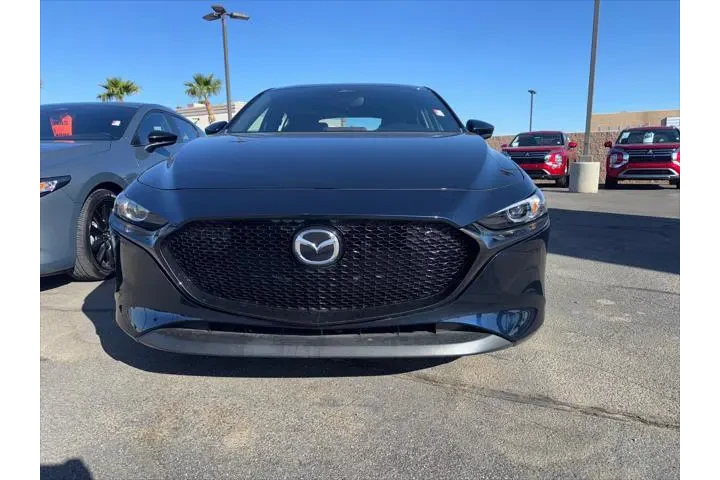 $23999 : Mazda Mazda3 Hatchback 2024 image 2