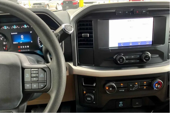 $28755 : Ford F-150 2021 4x4 XL 4dr S image 6