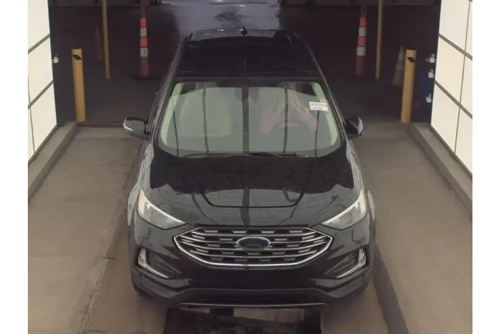 $25393 : Ford Edge 2023 AWD Titanium image 2