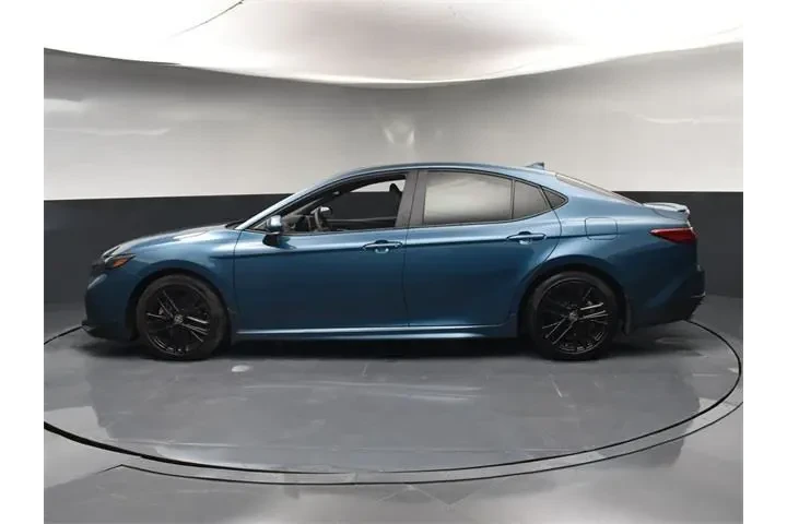 $25142 : Toyota Camry 2025 SE 4dr Sed image 5