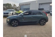 $23993 : Kia Niro Plug-In Hybrid 2023 thumbnail