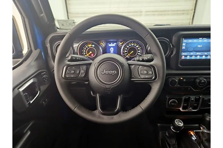 $33998 : Jeep Wrangler 2023 4x4 Sport image 10