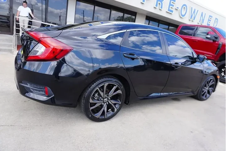 $16988 : Honda Civic 2019 Sport 4dr S image 6