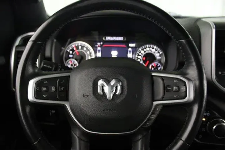 $39913 : Ram 1500 2022 4x4 Lone Star image 8