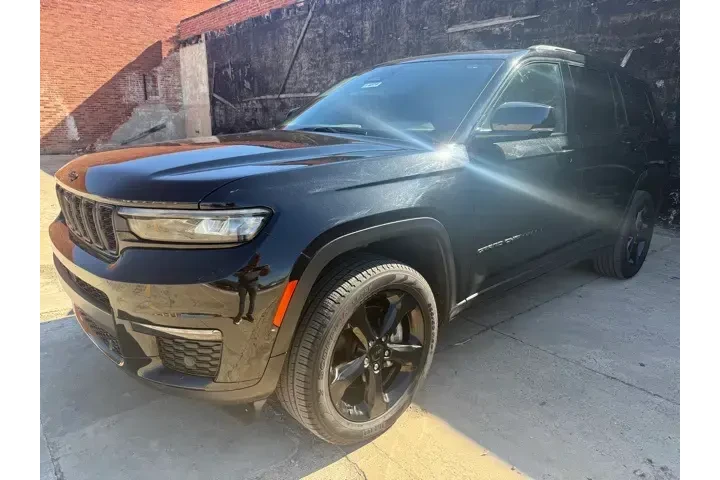 $33990 : Jeep Grand Cherokee L 2024 4 image 3