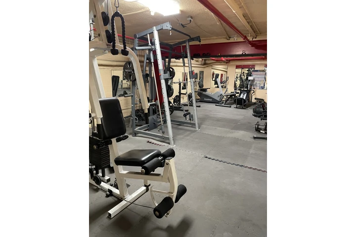 $1800 : Apartamento 1-Recámara USC image 9