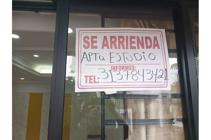 $1000000 : Alquilo aparta estudio ubicado image 1