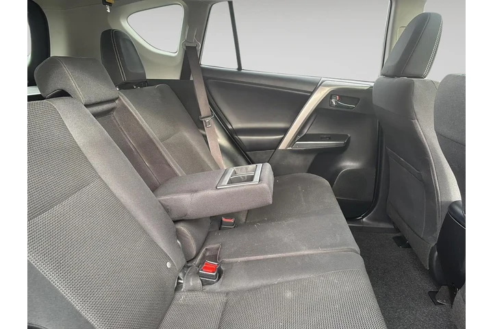 $25000 : Silver Certified2018 RAV4 XLE image 10