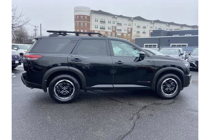 $35222 : Nissan Pathfinder 2025 AWD R image 3