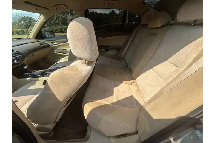 $11000 : 2010 Accord LX image 9