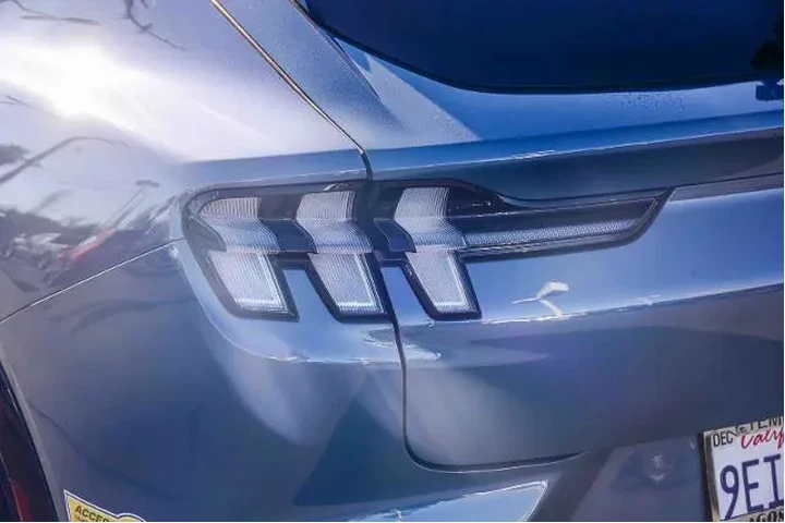 $33441 : Ford Mustang Mach-E 2023 AWD image 7